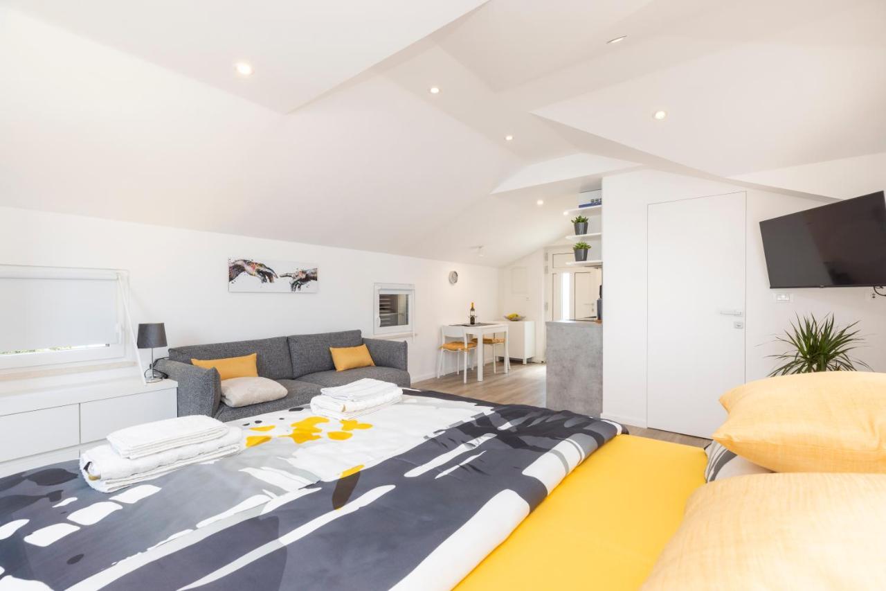 Easy Apartment Mali Losinj Exterior photo
