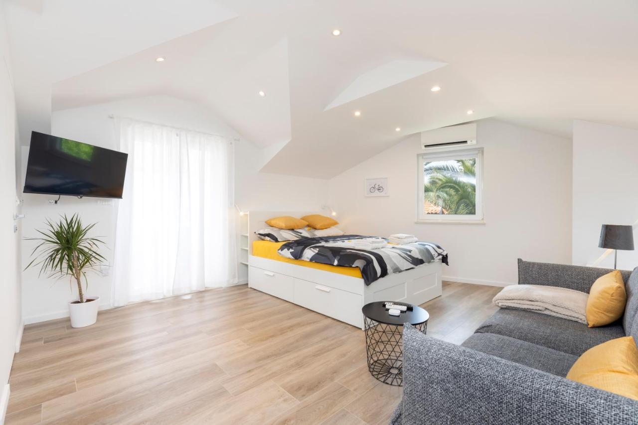 Easy Apartment Mali Losinj Exterior photo